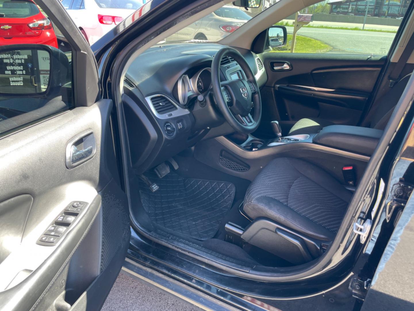 2018 Black Dodge Journey (3C4PDCAB5JT) with an 4-Cyl, 2.4 Liter engine, Automatic, 4-Spd w/AutoStick transmission, located at 8008 Warden Rd, Sherwood, AR, 72120, (501) 801-6100, 34.830078, -92.186684 - Photo#12